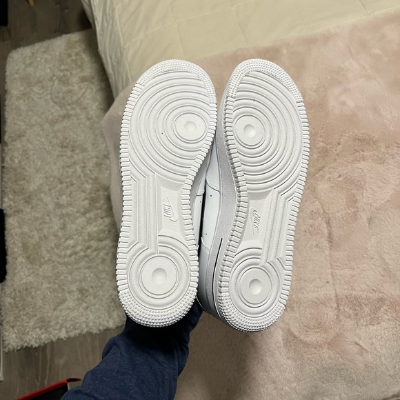 Brand New Nike Air Force One - Picture 4 of 4